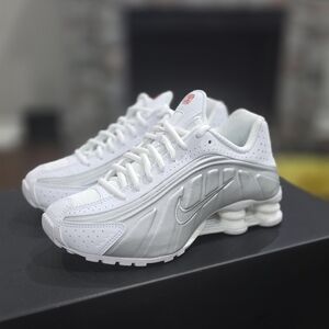 Nike Shox R4 White Metallic Silver Women's